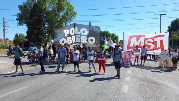 Arrancan los cortes totales en los puentes para llegar a Neuquén