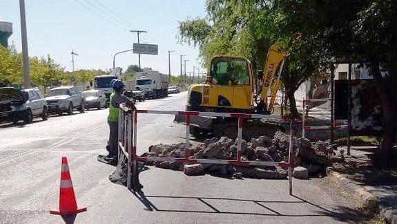 Alerta: frenan el bombeo de cloacas en Cipolletti por una obra