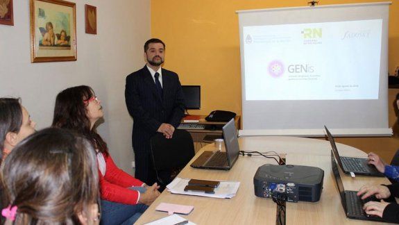 Comenzaron a capacitar a los operadores del Laboratorio Regional de Genética Forense, que funcionará en Bariloche.