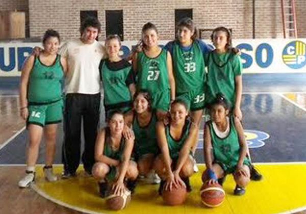 Oro campeón en básquet femenino