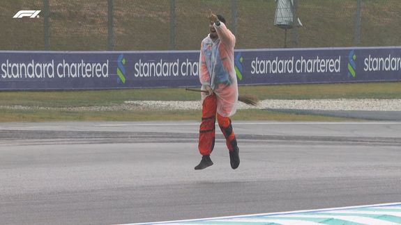 Se demoró la largada del GP de Baréin de la Fórmula 1.