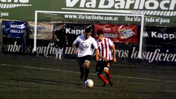 Independiente goleó a Cipo y lo dejó fuera del cuadrangular