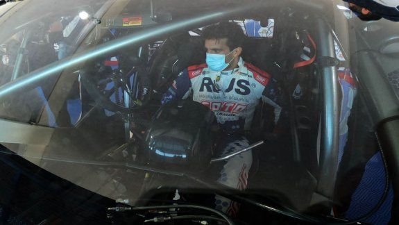 Manuel Urcera, piloto del Larrauri Racing, Peugeot 408.