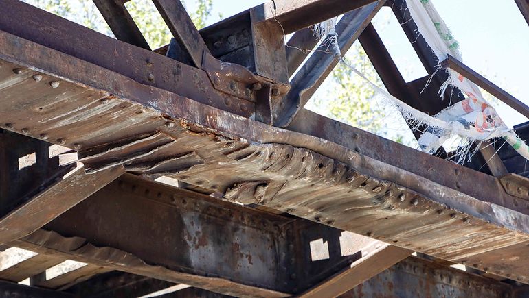 Arrancaron los trabajos de reparación en el puente ferroviario 