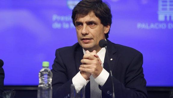Lacunza anunció que el objetivo es estabilizar el tipo de cambio 