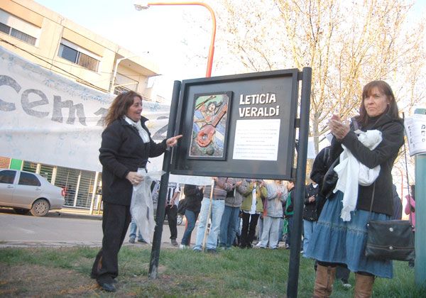 Un sentido homenaje a la estudiante Leticia Veraldi