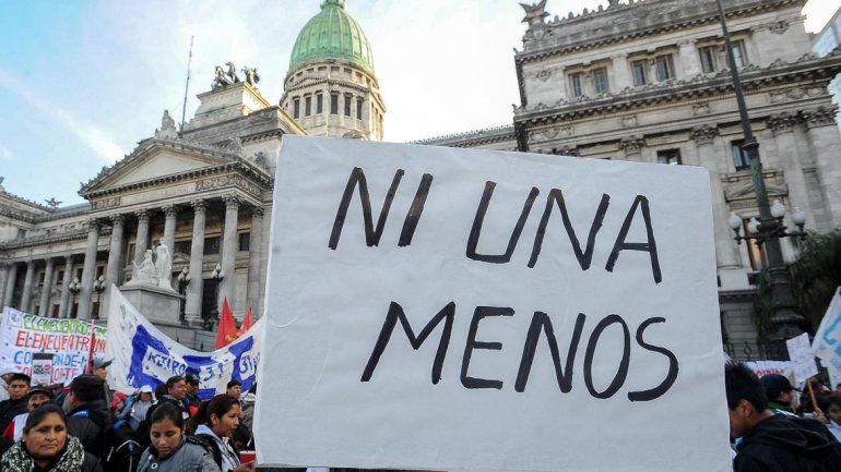 El país se moviliza contra la violencia de género