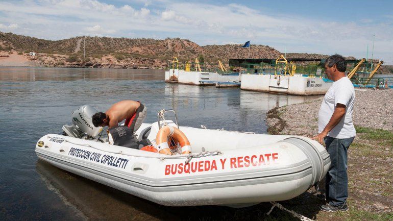 La lancha no funcionaba por la noche porque no había personal para trasladarla.&nbsp;