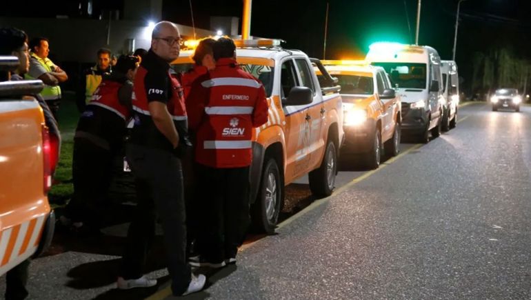 Miles de chicos en el río por el Último Primer Día: disparos, botellazos y heridos