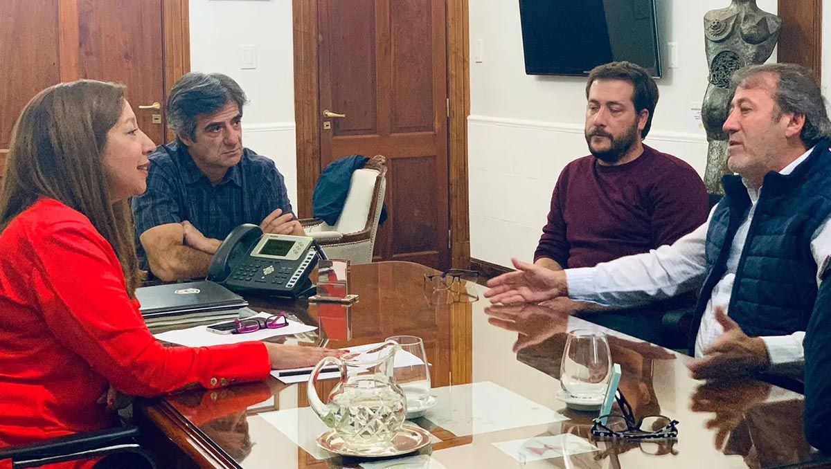 Carreras recibió a las autoridades regionales de Vialidad Nacional