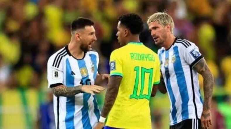 La furiosa frase que Messi le dijo a Rodrygo después de agarrarlo del cuello