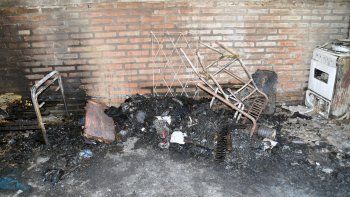 viedma: una mama y sus 6 hijos murieron en un incendio