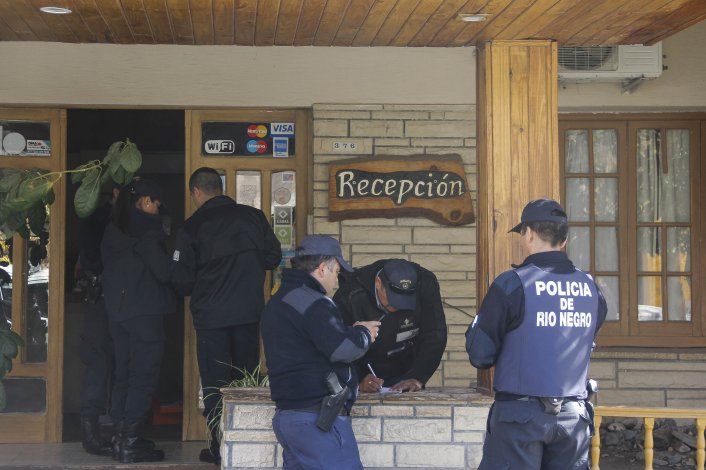 Allanaron un reconocido hotel céntrico en busca de las viudas negras cipoleñas