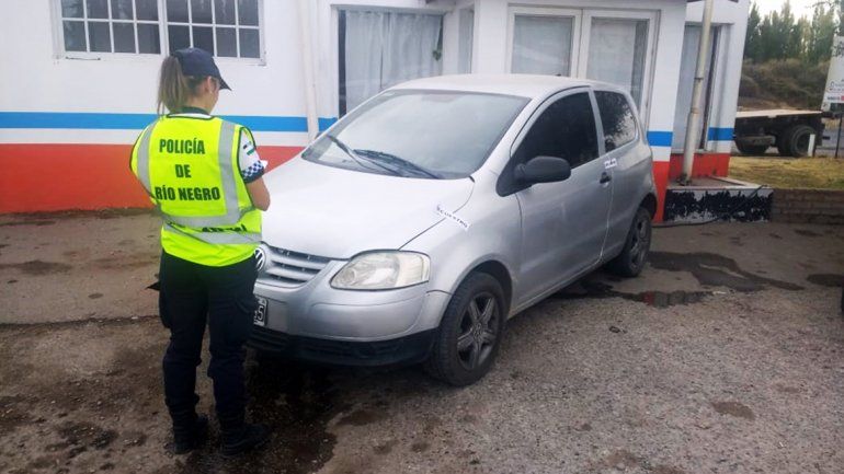 Le hicieron el alcotest, le dio positivo y después descubrieron que su auto tenía pedido de secuestro