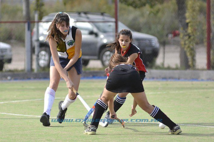 Inauguran cancha de césped sintético de Los Perales de Allen