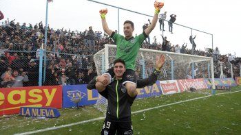 a 2 anos de san alasia por la copa argentina, habla el heroe albinegro a 2 anos de san alasia por la copa argentina, habla el heroe albinegro