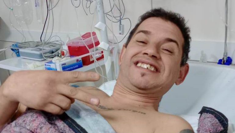 Orense sufrió un terrible accidente en moto y vive para contarlo