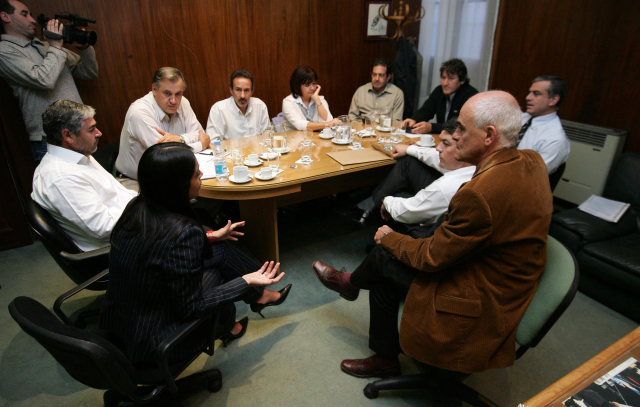 Gabinete trató el tema del proyecto de prorroga petrolera