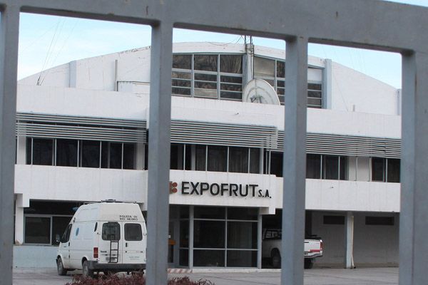 Robaron en la empresa Expofrut en Allen