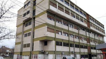 beso a su padre muerto y descubrio que estaba vivo