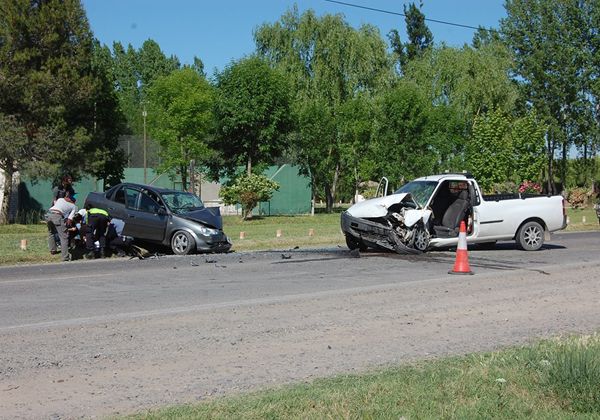 Furia en las rutas: cinco heridos por choques