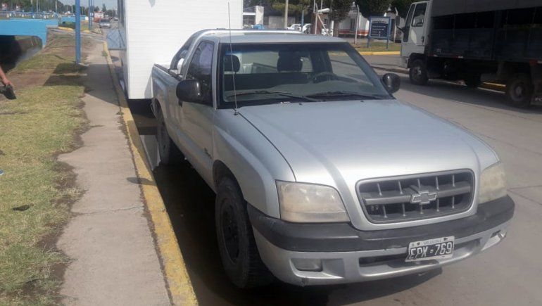 Viajó a Cipolletti para visitar a un amigo y le robaron la camioneta