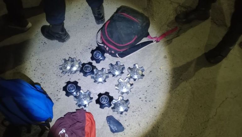 Los tapa centro de llanta de las Hilux. Son fáciles de robar y caras. Terreno fértil para los ladrones. 