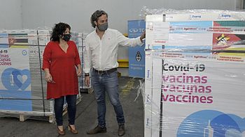 argentina dono 350 mil dosis de vacunas contra el covid a angola