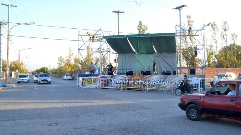 Multan a la agrupación Puerto Argentino en las vísperas del 2 de Abril