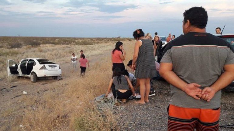 Cuatro muertos en un tremendo choque frontal en la Ruta 22