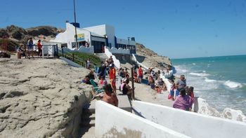 Un corte de energía hizo que se perdieran 8 cajas de helados. El titular del parador grutense hizo el reclamo judicial e hizo un acuerdo con Edersa. 