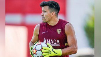 la chicana y advertencia del huevo acuna al dibu martinez