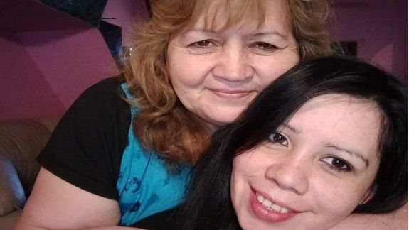 Desesperado pedido de enfermera que tiene a su madre con COVID-19