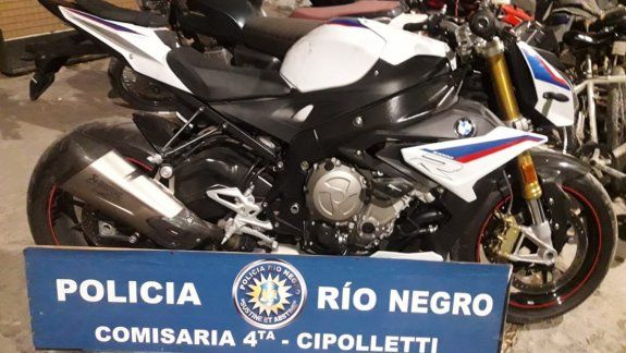 Recuperaron moto de alta gama que había sido robada