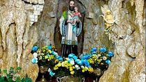 la historia de san cayetano: patrono del pan y el trabajo que fundo un banco popular y un refugio para mujeres