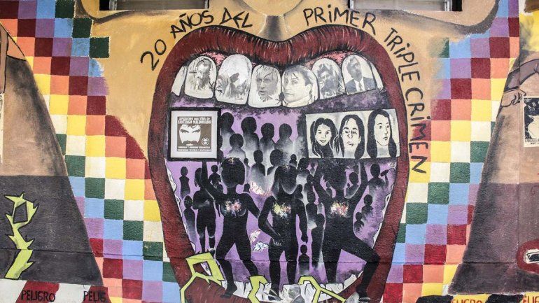 A través de murales, la ciudad recordó el primer Triple Crimen