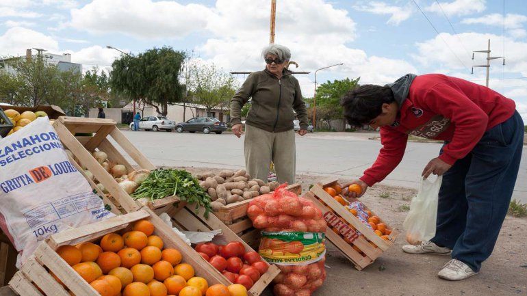 Crecen las verdulerías callejeras