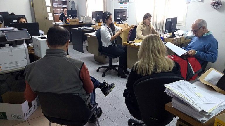 La licitación se realizó ayer en el edificio municipal.