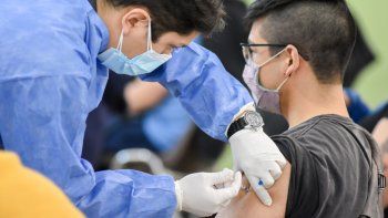 llegaron al pais las vacunas chinas de una sola dosis