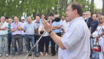provincia entrego maquinaria pesada por mas de $15.000.000