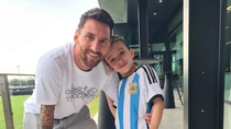 El encuentro entre Lionel Messi y Manuel Andrade, el niño de Río Negro. El encuentro entre Lionel Messi y Manuel Andrade, el niño de Río Negro.