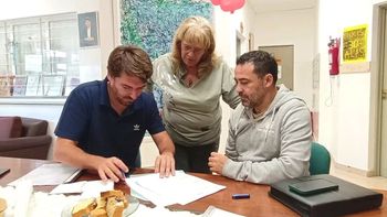 El intendente de Cipolletti firmó convenios de cooperación con seis reconocidas instituciones locales. Foto: Gentileza.