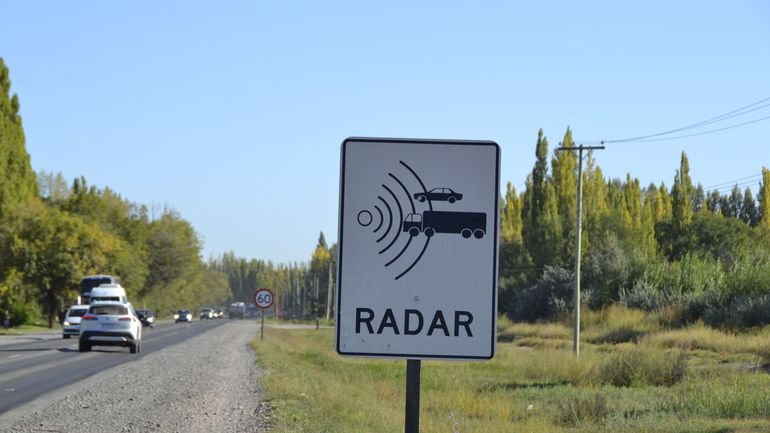 Los radares de Provincia empiezan a cobrar multas. Los de lo municipios