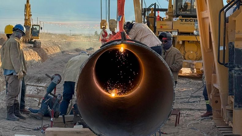 Vaca Muerta: las cifras de empleo que dejan las principales obras energéticas. (Imagen: Gobierno de Río Negro) | LMCipolletti.com Vaca Muerta: las cifras de empleo que dejan las principales obras energéticas. (Imagen: Gobierno de Río Negro)