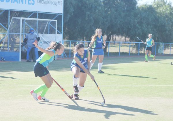 Río Negro remontó en el Nacional