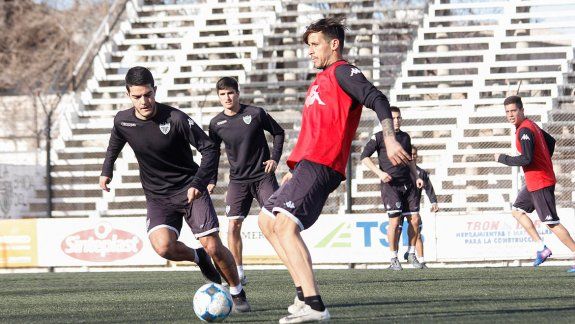 De la Fuente, voz de mando y presencia en mitad de la cancha. Uno de los nombres importantes del equipo.
