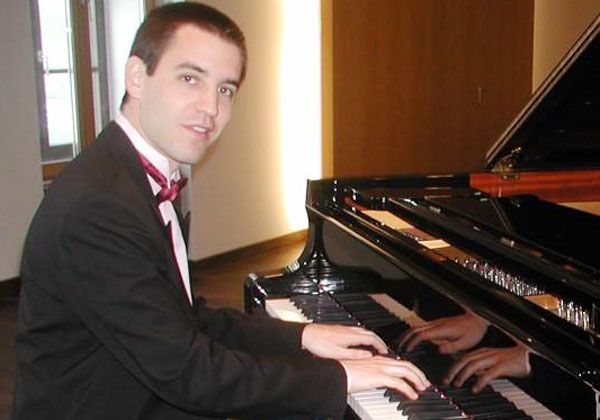 Un reconocido pianista llega a La Caja Mágica