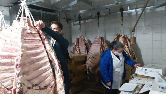 ¿Se frustró el asado de muchos amigos? Decomisan 63 costillares