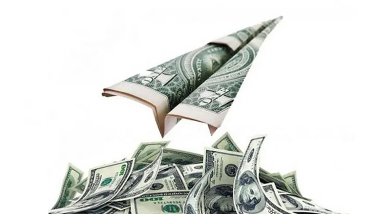 Crecen las expectativas de devaluación en el mercado.