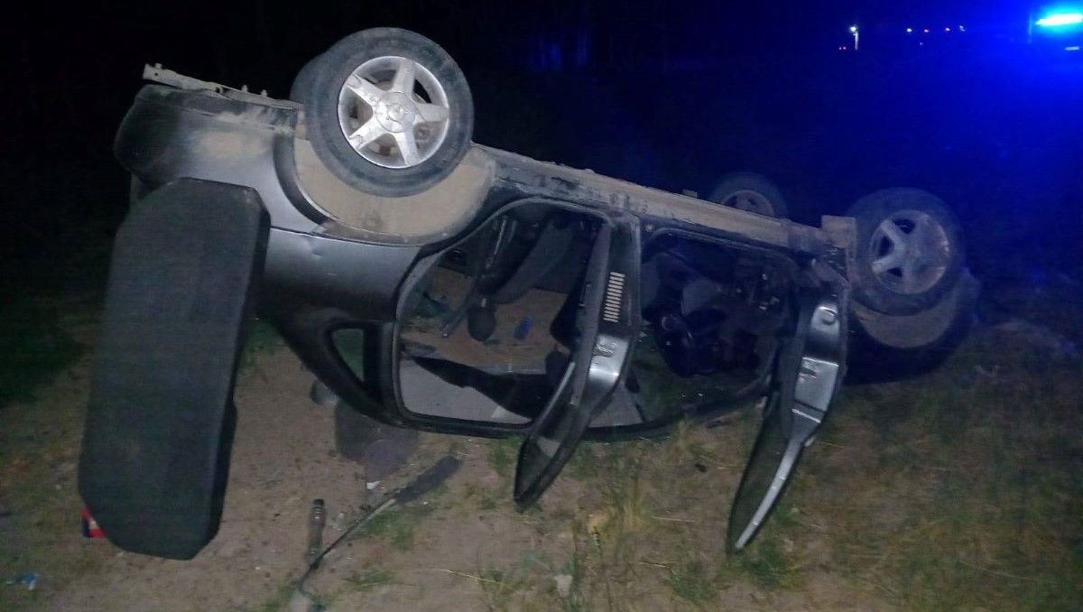 Volcaron cuando volvían de Las Grutas: afirman que fue por esquivar un camión